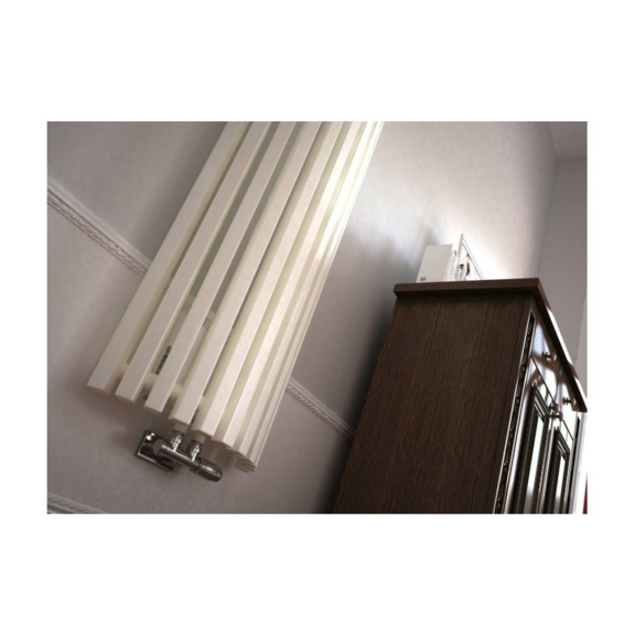 TERMA Triga AW Wasserheizkörper im Interieur - Detail