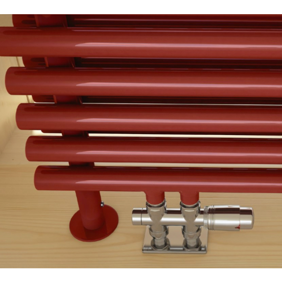 TERMA Tune HSD Designheizkörper unter Fenster 390x1400 RAL3020 Detail stehend