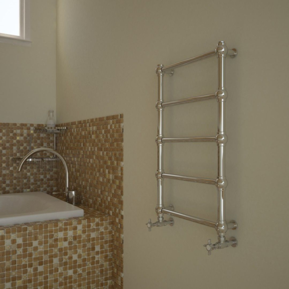 TERMA Retro Designheizkörper 800x504 Farbe Chrome effect